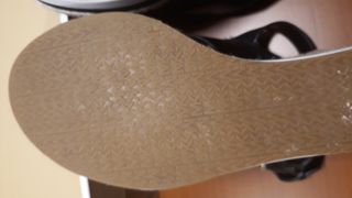 Sandalias cuña de piel negras