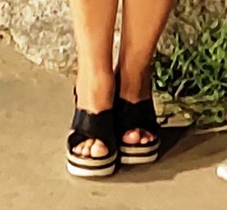 Sandalias cuña de piel negras