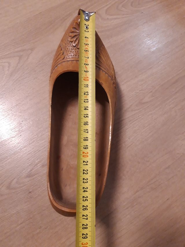 Madreña artesanal zueco madera