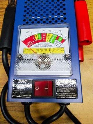 Comprobador baterías DHC  6V Y 12V