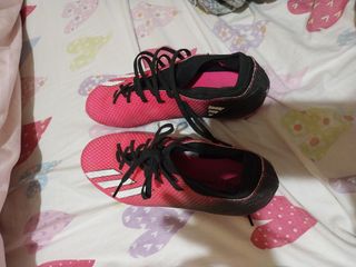 Botas de futbol tacos.