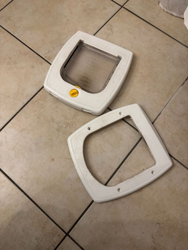 Sportellino per gatto o cane