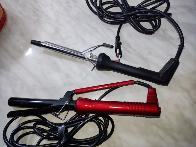 2 ferri per capelli