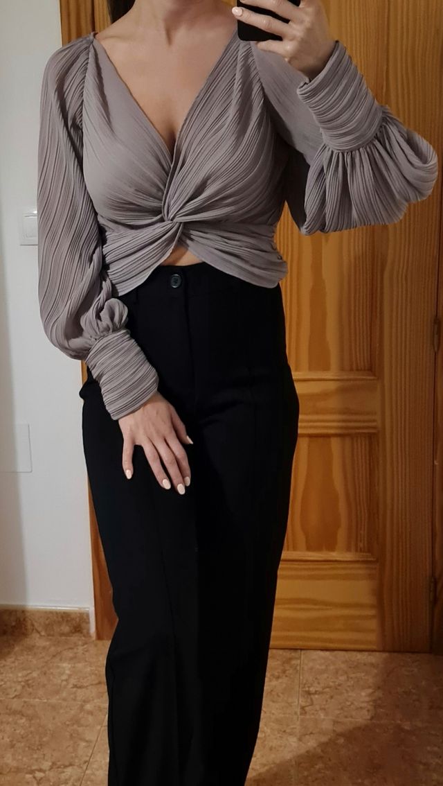 BLUSA ZARA MANGA ABULLONADA