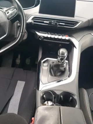 Peugeot 5008 2017