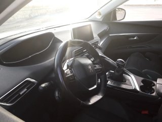 Peugeot 5008 2017