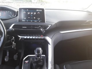 Peugeot 5008 2017
