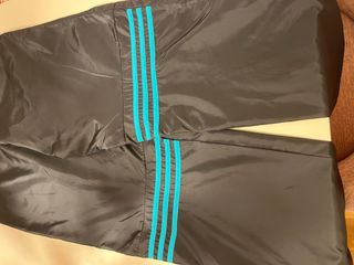 Pantalon chandal ADIDAS. Talla M