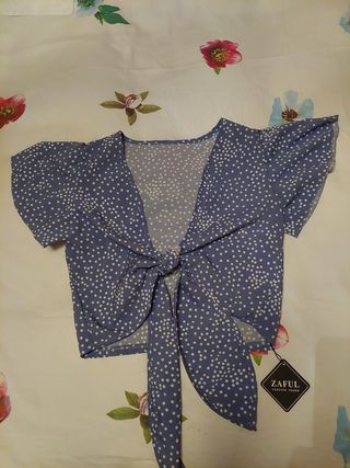 Blusa corta lazada