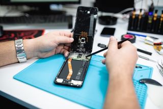 Reparación de móviles o consolas