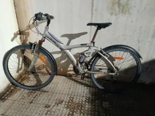 Bicicleta de montaña, 26. B-twin, Amortiguador cen