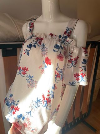 Blusa hombros descubiertos nueva T.L