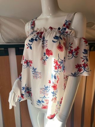 Blusa hombros descubiertos nueva T.L