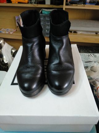 "Botines piel Mujer".