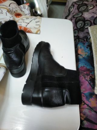 "Botines piel Mujer".