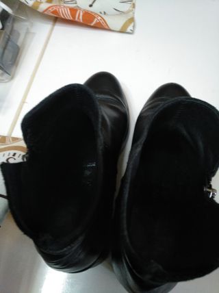 "Botines piel Mujer".