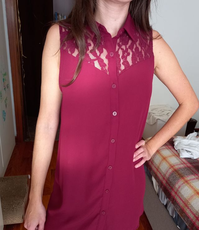 Top/camicia con décolleté in pizzo