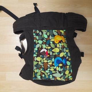 Mochila portabebés marca Boba
