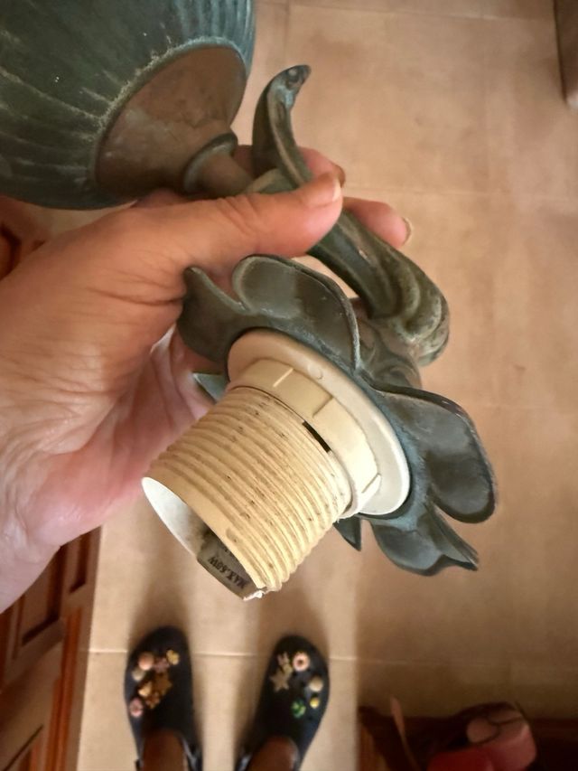 Por mudanza vendo 2 lamparas de hierro forjado