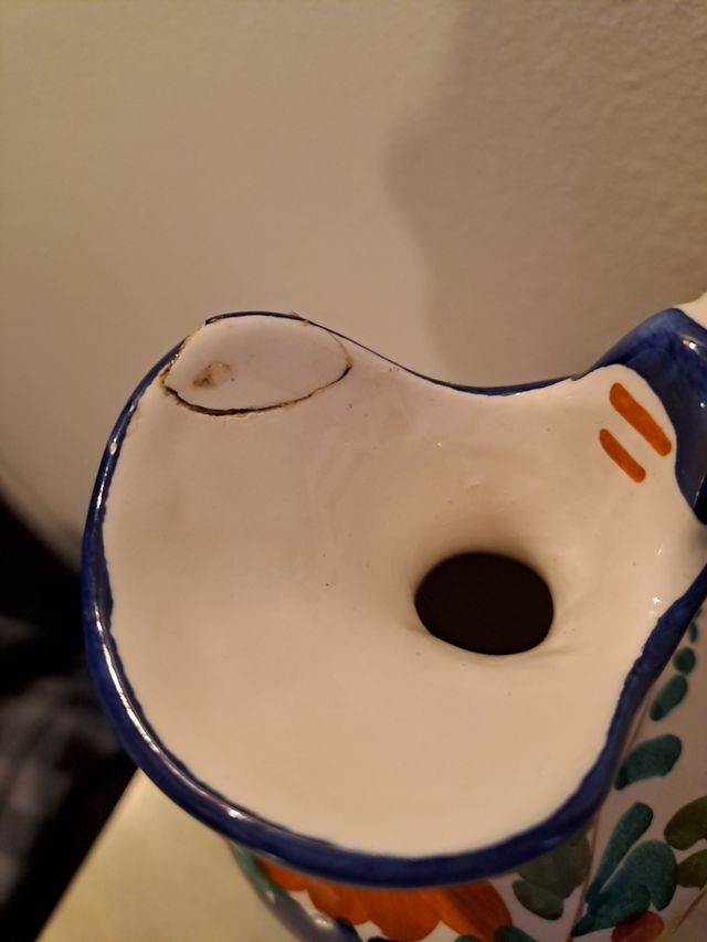 Brocchetta in ceramica Deruta