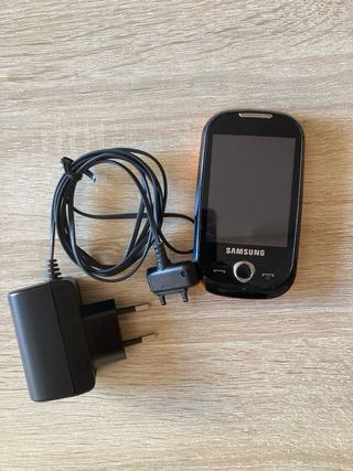 Cuatro telefonos moviles