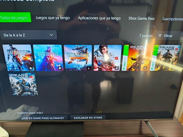 Xbox One X + juegos + accesorios