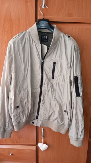 Cazadora bomber lefties