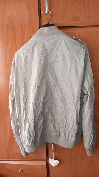 Cazadora bomber lefties