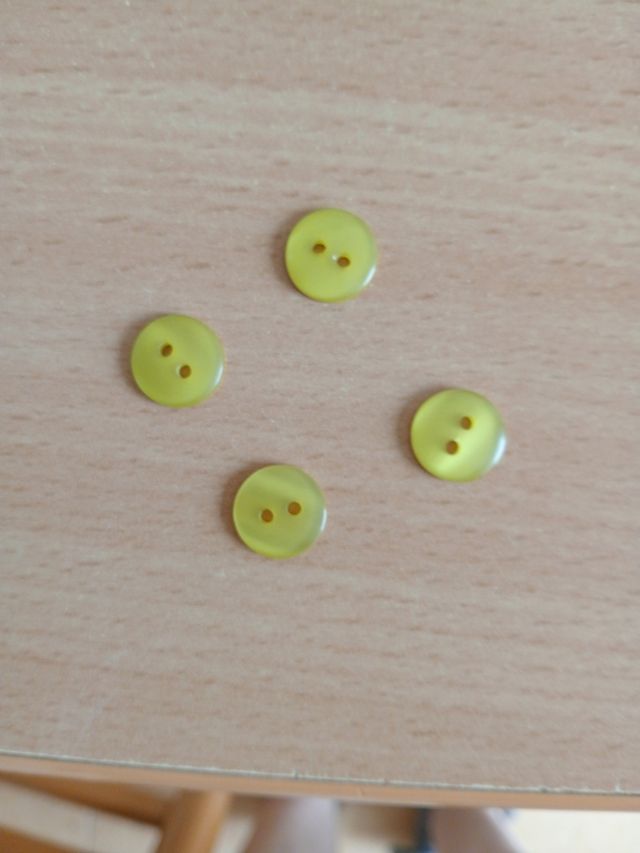 0,04€ Botones de nácar 