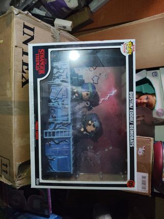 Figura punko de la serie strangers thing