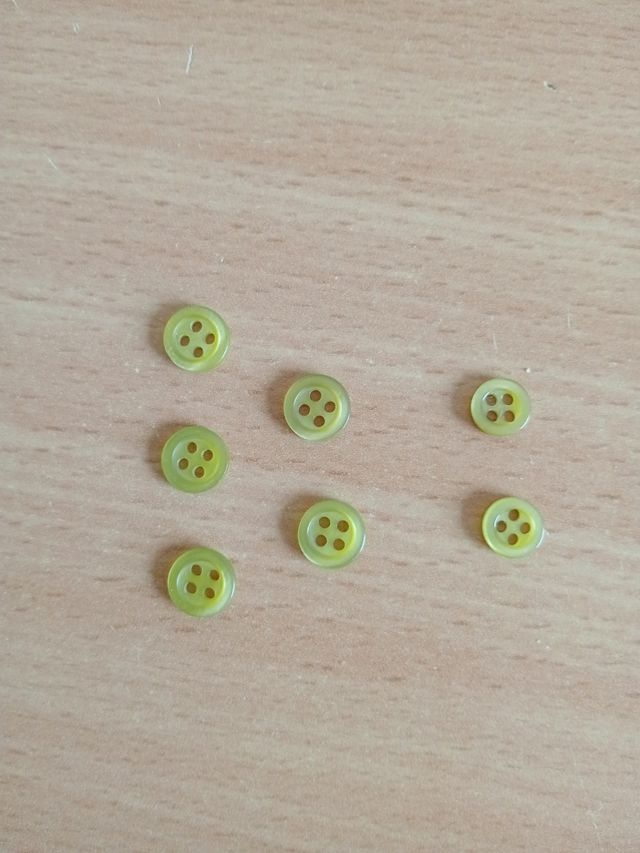 0,04€ Botones de nácar 
