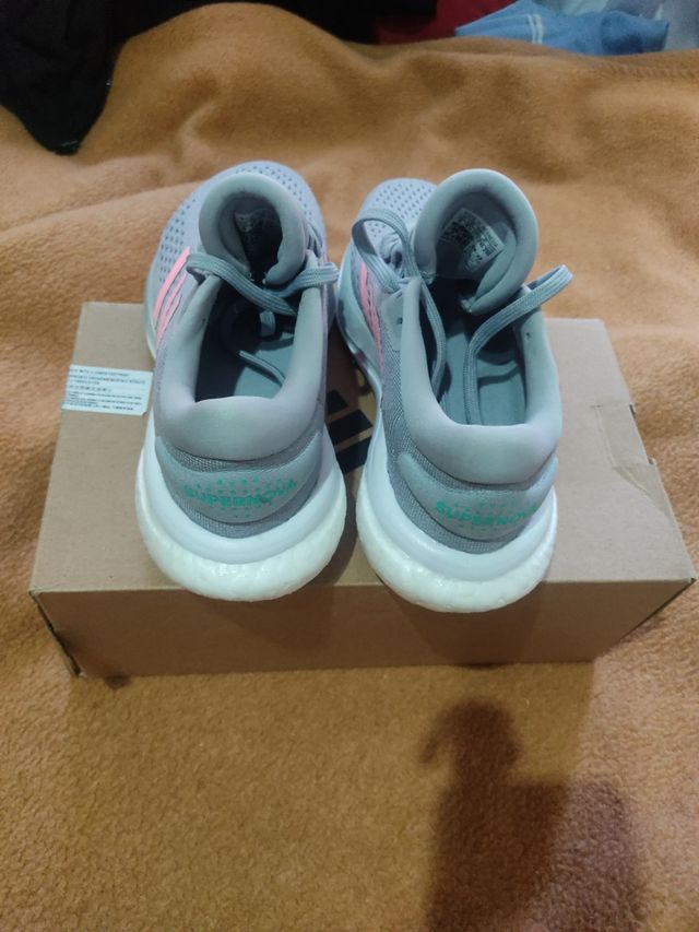 Vendo zapatillas Adidas nuevas