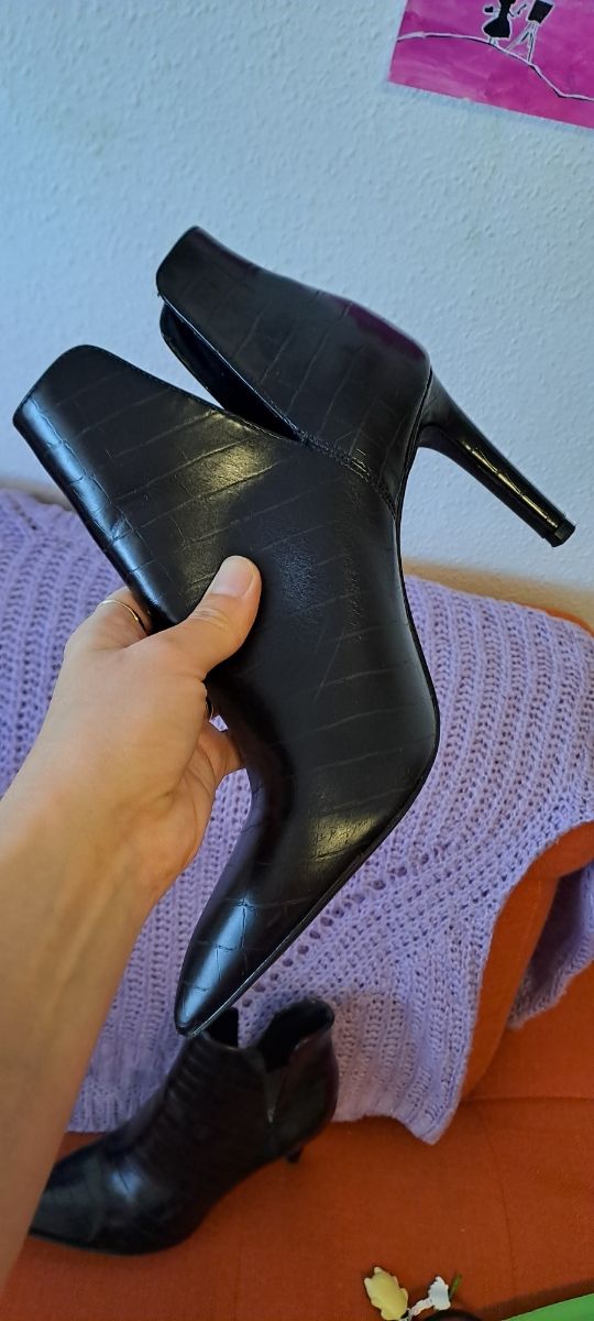 Botas tacón alto de Stradivarius