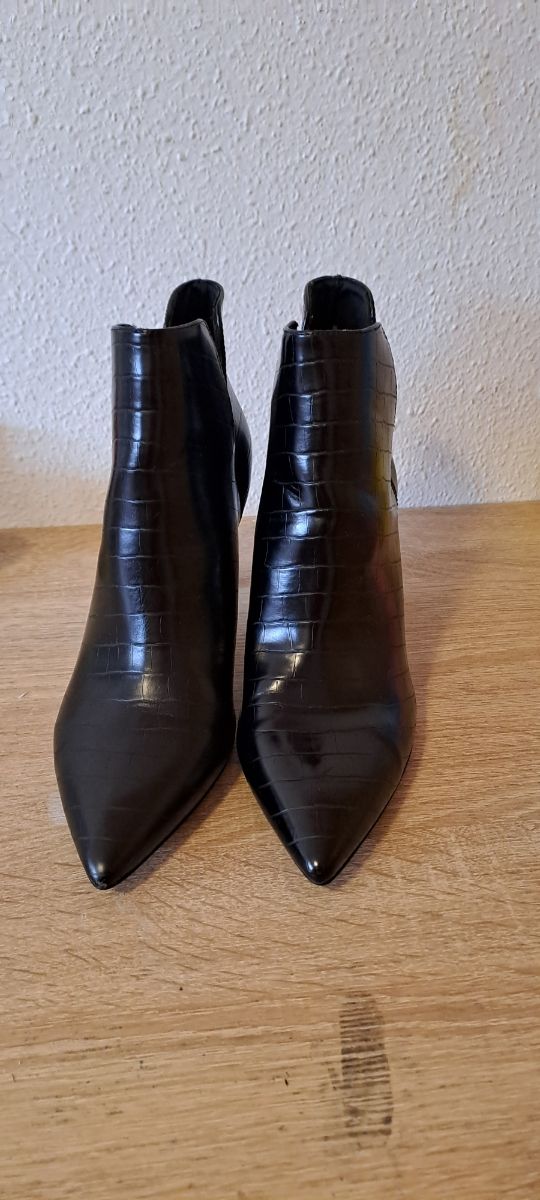 Botas tacón alto de Stradivarius