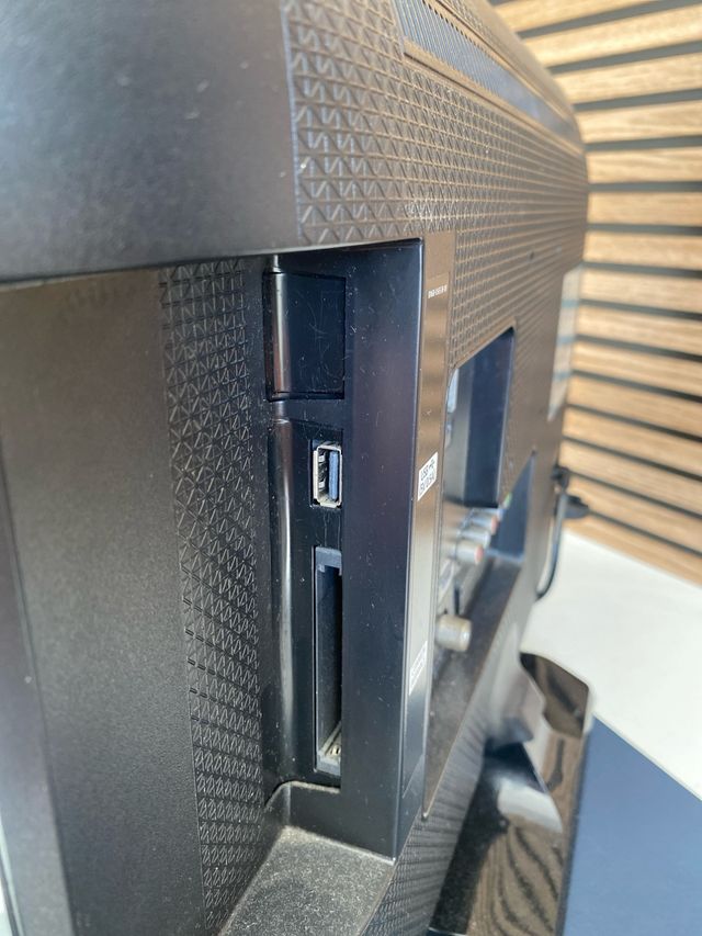 Samsung tv UE22H5000AWXXC