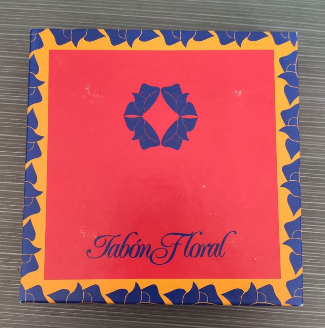 Jabones de mano en caja