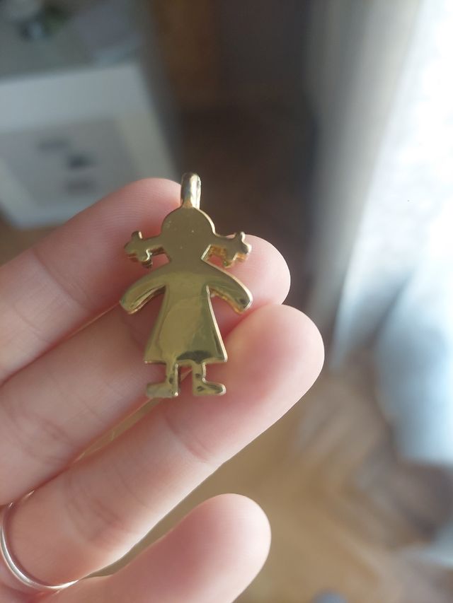 Colgante muñeca