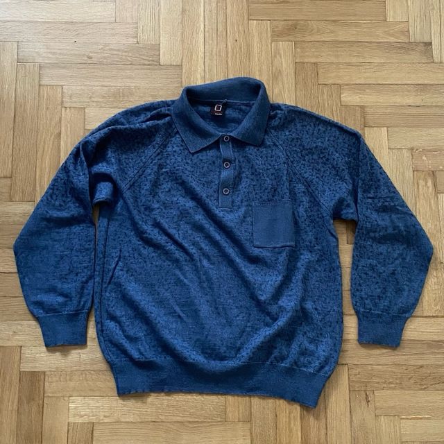 Golfino maglioncino con collo e taschino