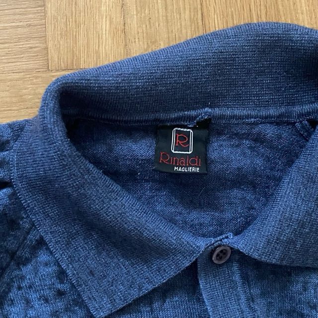 Golfino maglioncino con collo e taschino