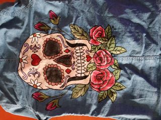 chaqueta vaquera pintada a mano