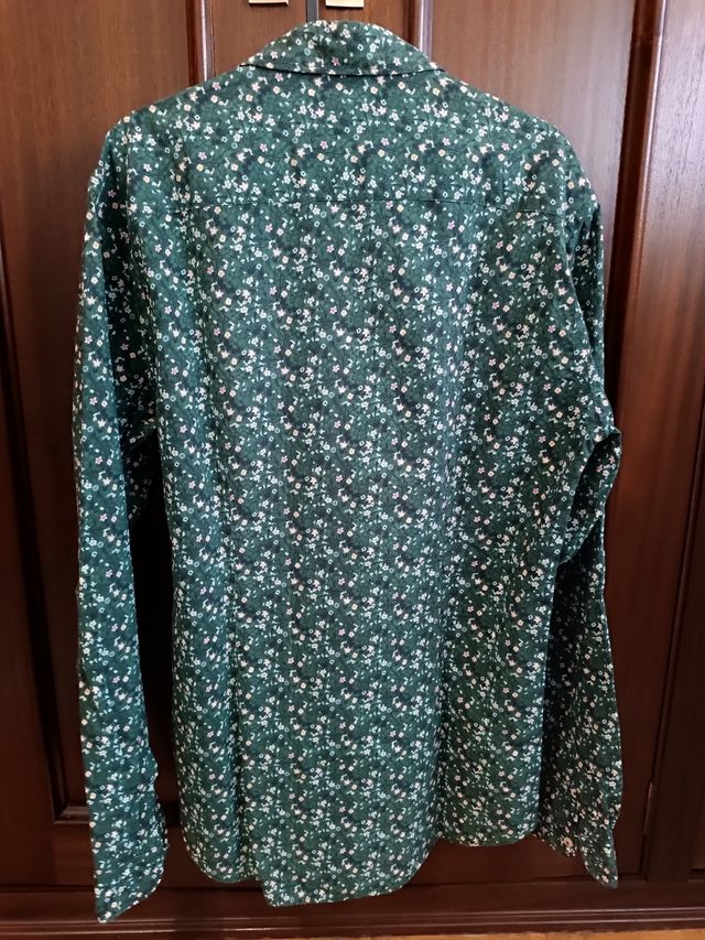 Camisa estampada hombre