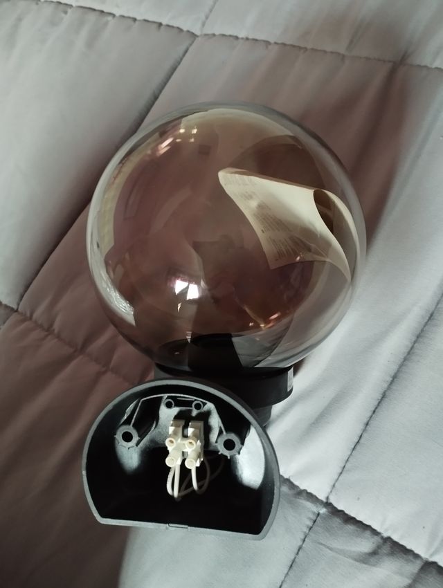 Applique da esterno con sfera trasparente