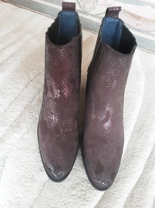 Botines piel efecto serpiente #39