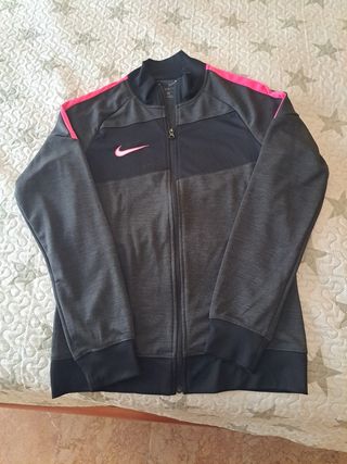 Chaqueta deporte Nike