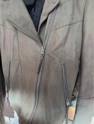 Cazadora de piel con cuello de borreguito