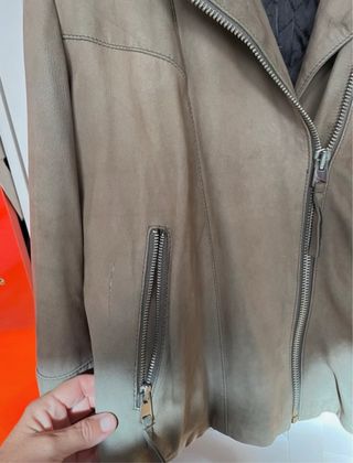 Cazadora de piel con cuello de borreguito