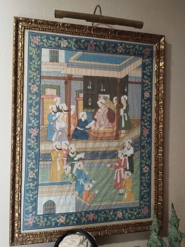 2 cuadros, motivos mogoles, enmarcada.