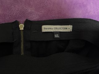 Falda tubo corta negra Bershka