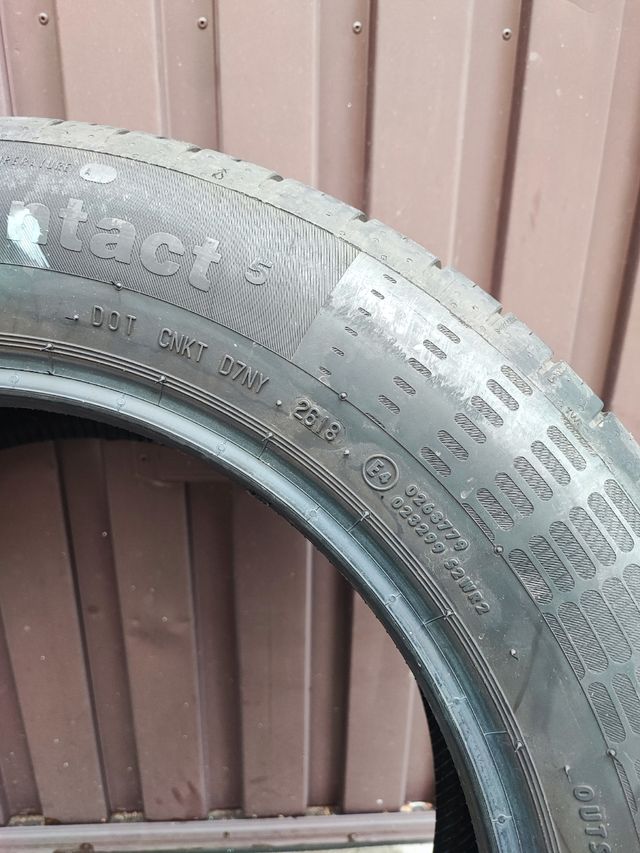 Neumático Continental 215/60 R17H