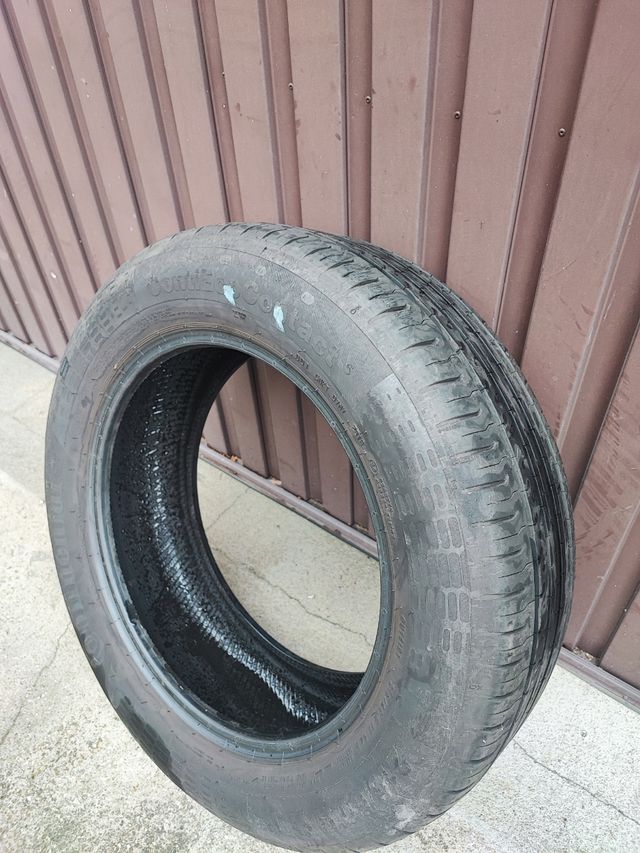 Neumático Continental 215/60 R17H